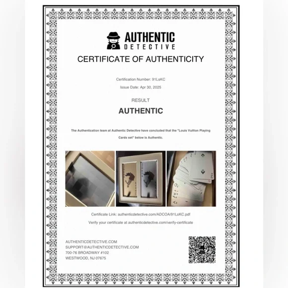 LOUIS VUITTON SUPER RARE SILVER AND GOLD VIP PLAYING CARDS. OPENED BUT NOT USED. - Picture 6 of 6